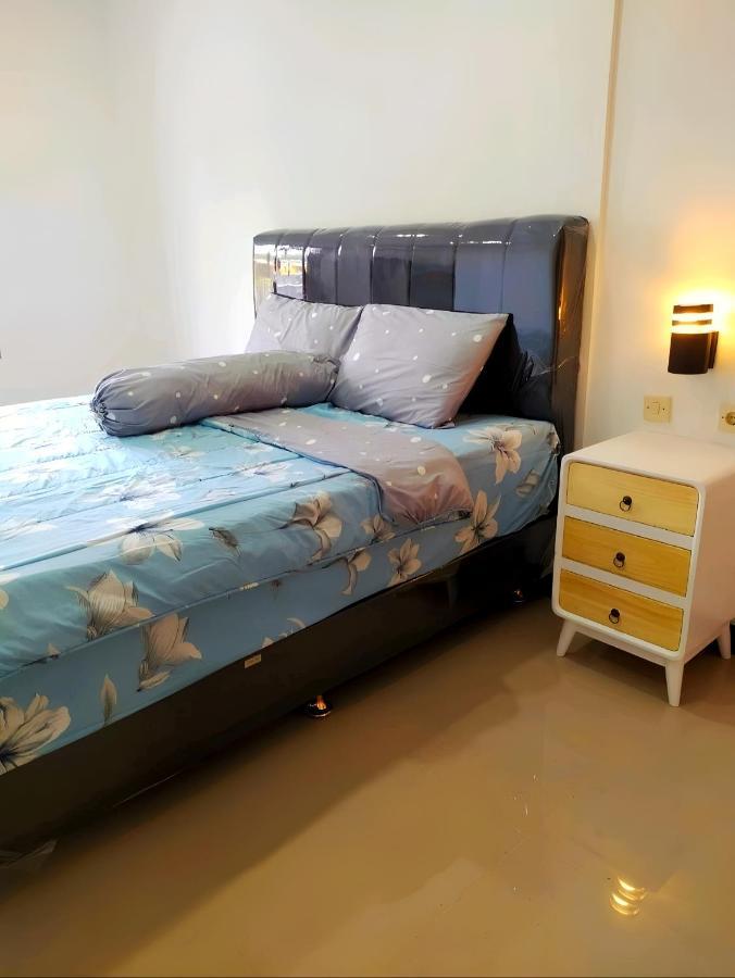 Homestay Omah Putih บันตุล ภายนอก รูปภาพ